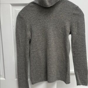 J. Crew Women’s Gray Cashmere Turtleneck Sweater XS